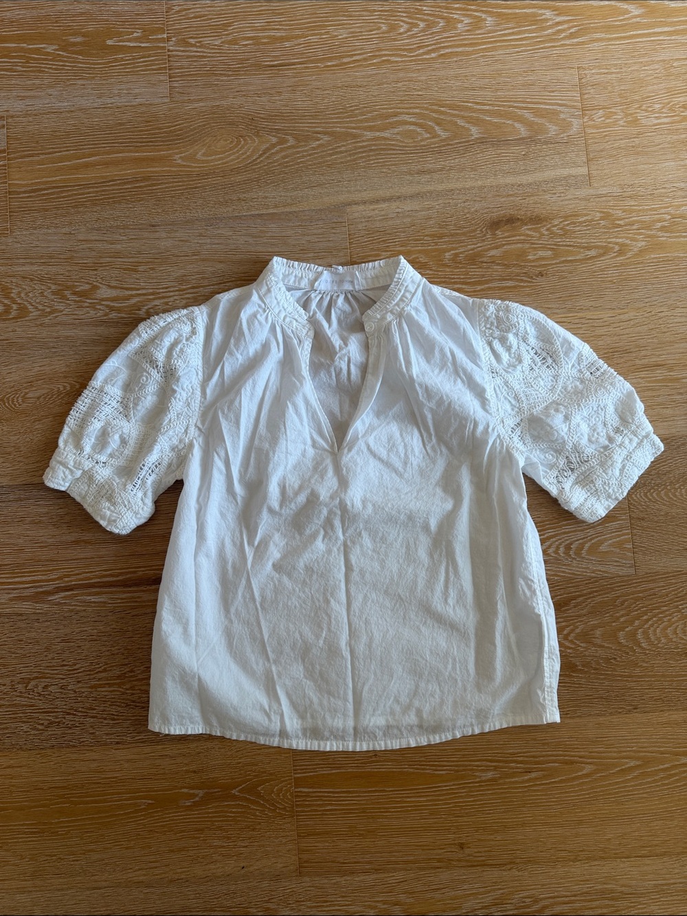 White puff sleeve blouse